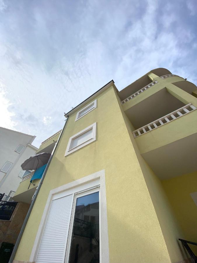 Villa Wiki Trogir Eksteriør billede
