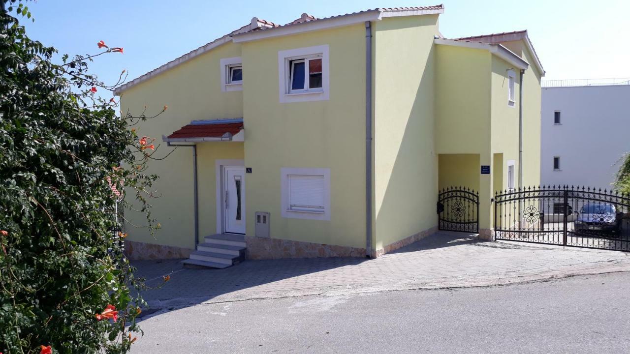 Villa Wiki Trogir Eksteriør billede